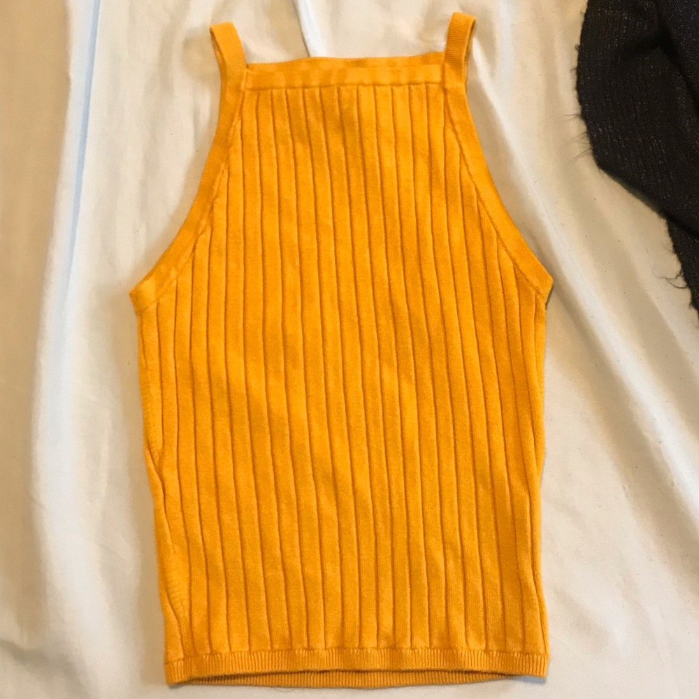 HM Rib-Knit Tank - Picture 4 of 4